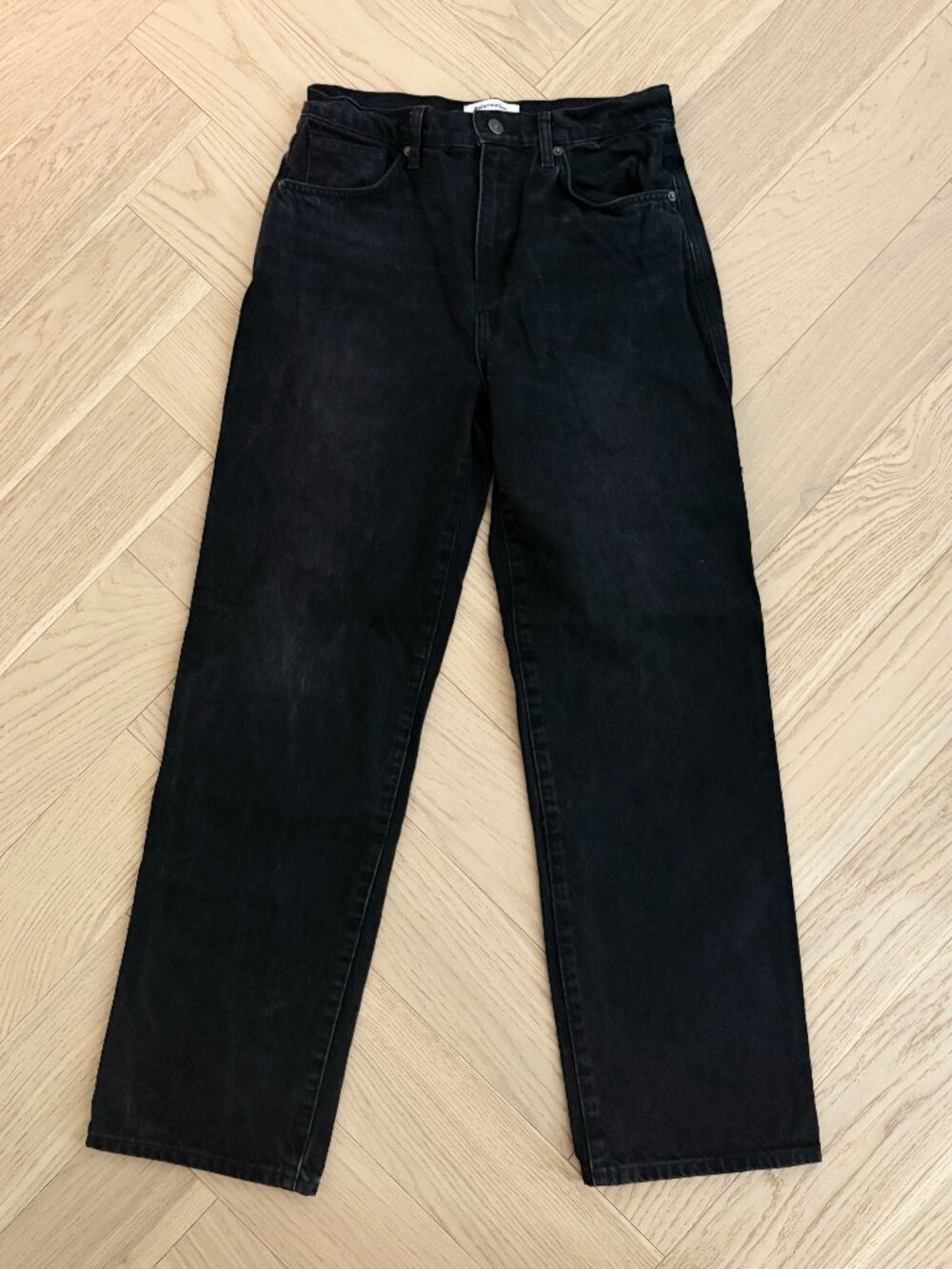 Reformation Val 90s Mid Rise Straight Jean in Black (Vana), Size 27